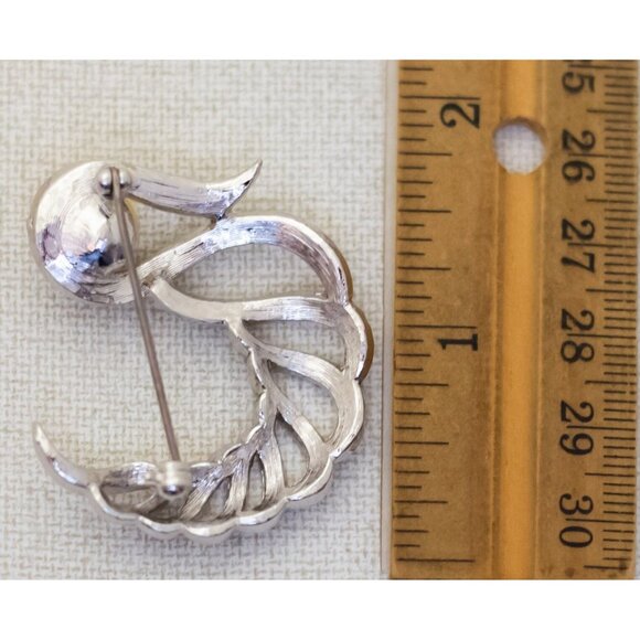 Vintage Abstract Curves Rhinestones Silver Tone White Faux Pearl Brooch - T21 - Picture 2 of 2